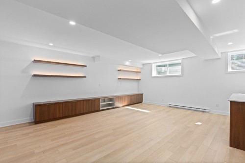 Family Room - 476 Av. Townshend, Saint-Lambert, QC 