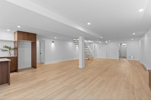 Family Room - 476 Av. Townshend, Saint-Lambert, QC 