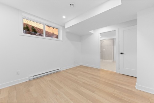 Bedroom - 476 Av. Townshend, Saint-Lambert, QC 