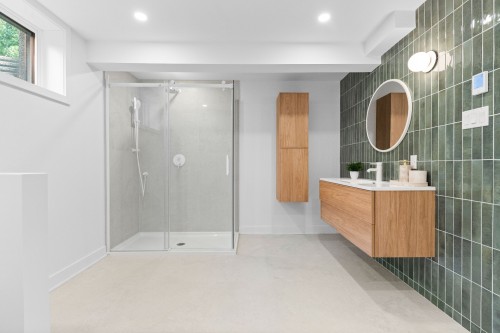 Bathroom - 476 Av. Townshend, Saint-Lambert, QC 