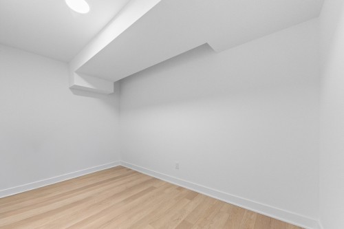 Storage - 476 Av. Townshend, Saint-Lambert, QC 