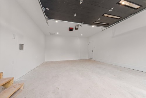 Garage - 476 Av. Townshend, Saint-Lambert, QC 