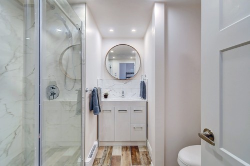 Salle de bains - 2-8215 Rue Fabre, Montréal (Villeray/Saint-Michel/Parc-Extension), QC 