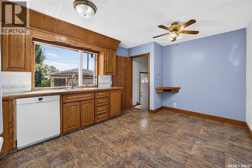27 Ellison Crescent, Regina, SK 