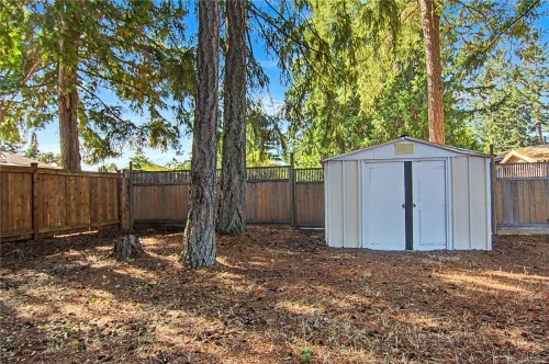 5849 Sunset Rd, Nanaimo, BC 