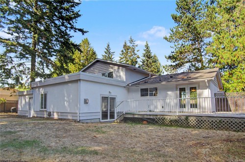 5849 Sunset Rd, Nanaimo, BC 