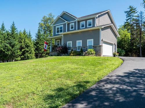 437 Heddas Way, Fall River, NS 