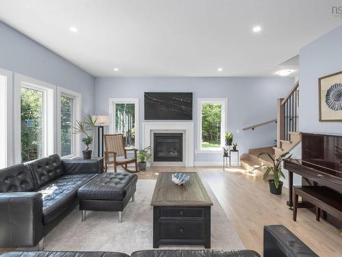437 Heddas Way, Fall River, NS 