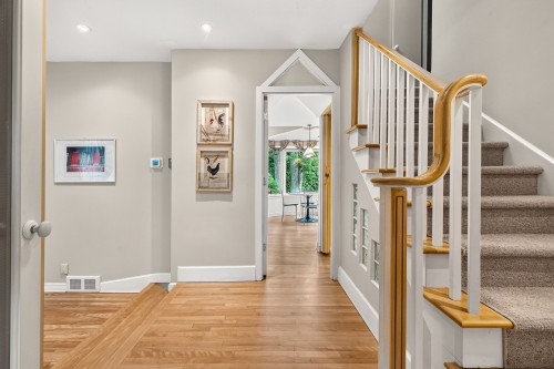 Hall d'entrée/Vestibule - 156 Av. Wicksteed, Mont-Royal, QC 
