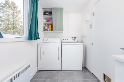 Salle d'eau - 464 23E Avenue, L'Île-Perrot, QC 