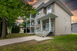 201-254 Rue William Farnham, QC J2N 2P7