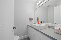 Powder room - 