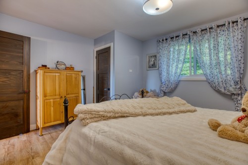 Master Bedroom - 7 Rue Monique, Gore, QC 