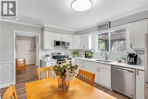 8 Blue Spruce Court, Kitchener, ON 