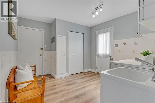 8 Blue Spruce Court, Kitchener, ON 