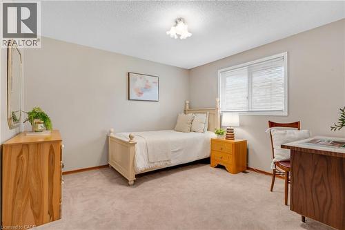 8 Blue Spruce Court, Kitchener, ON 
