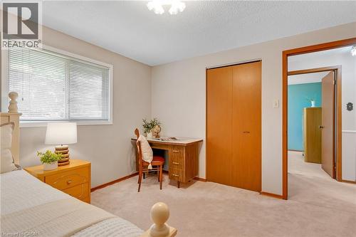 8 Blue Spruce Court, Kitchener, ON 