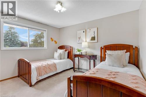 8 Blue Spruce Court, Kitchener, ON 