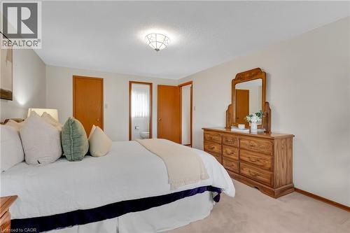 8 Blue Spruce Court, Kitchener, ON 