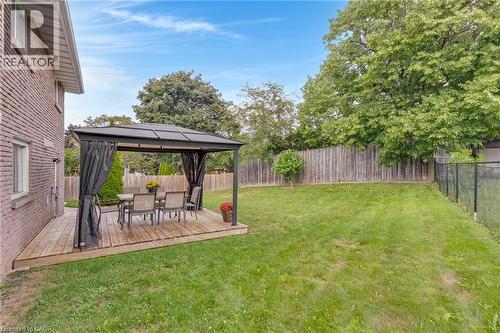 8 Blue Spruce Court, Kitchener, ON 
