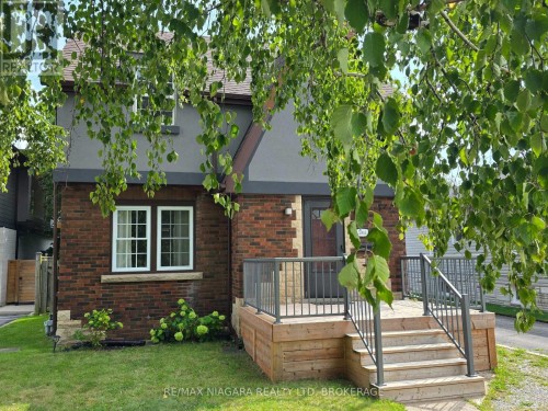 5944 DORCHESTER ROAD , Niagara Falls (Dorchester), Ontario L2G 5S9 2