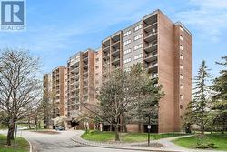401 - 2630 SOUTHVALE CRESCENT  Ottawa, ON K1B 4S8
