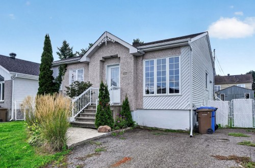 Front of Structure - 377 55E Avenue, Pointe-Calumet, QC 