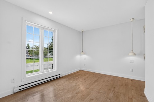 Bedroom - 377 55E Avenue, Pointe-Calumet, QC 