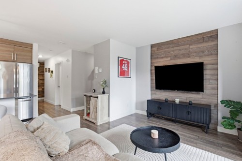 Salon - 3649 Rue Du Granit, Carignan, QC 
