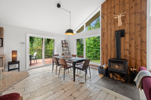 Dining Room - 232 Ch. Des Monarques, Amherst, QC 