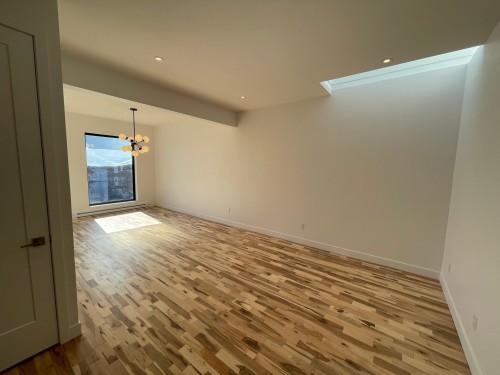 Salon - 440 Rue De L'Église, Montréal (Verdun/Île-Des-Soeurs), QC 
