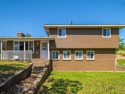 34 Emmanuel Street  Lourdes, NS B2H 5H8