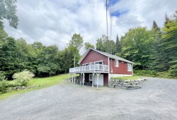 1135 Ch. du Tour-du-Lac  Nominingue, QC J0T 1R0