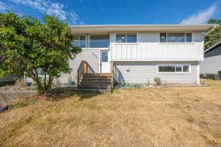 262 McLean St  Campbell River, BC V9W 2M5