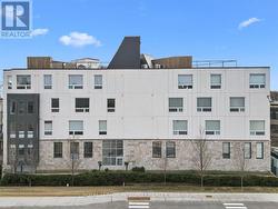 204 - 150 GREENFIELD AVENUE  Ottawa, ON K1S 0X8