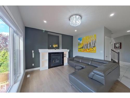 1304 165 St Sw, Edmonton, AB 