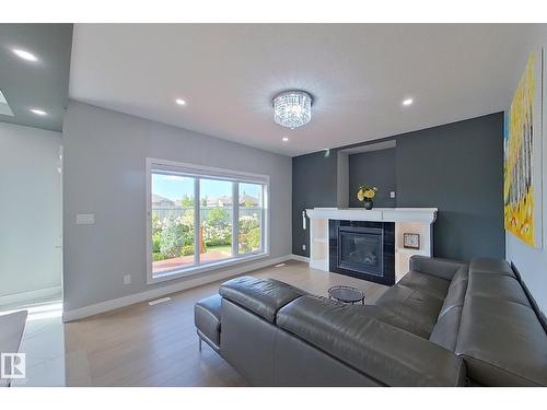1304 165 St Sw, Edmonton, AB 