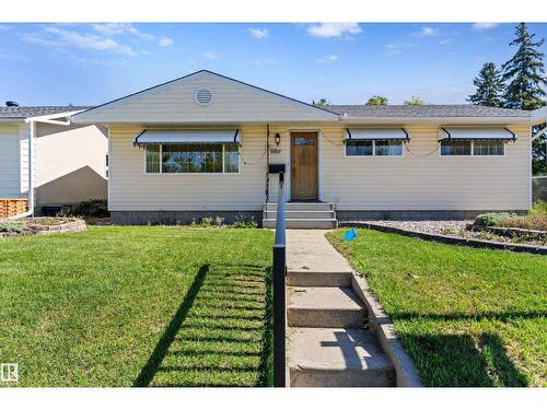 9807 165 St Nw, Edmonton, AB 