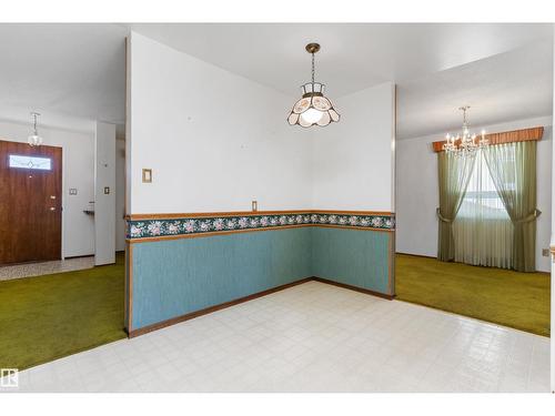 9807 165 St Nw, Edmonton, AB 