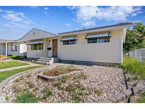9807 165 St Nw, Edmonton, AB 