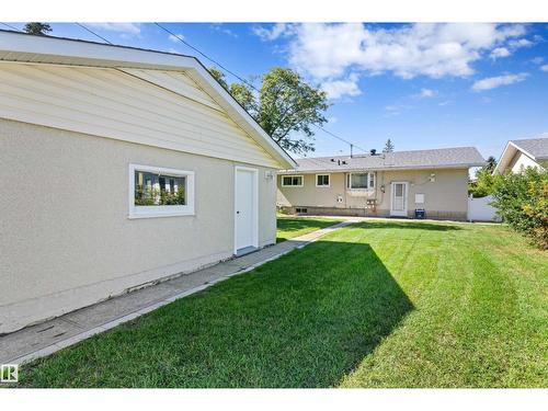 9807 165 St Nw, Edmonton, AB 