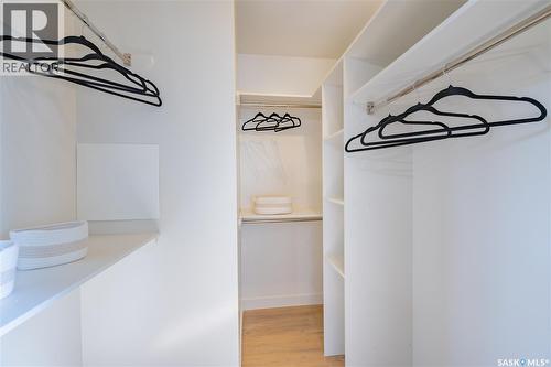 230 Hogg Way, Saskatoon, SK 