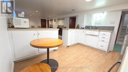 LOWER - 8 MEAFORD AVENUE , Toronto, Ontario M8V 2H5 5