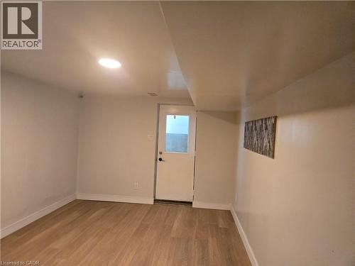 99 Cluthe Crescent, Kitchener, ON 