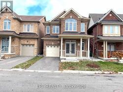 35 HUMBERSTONE CRESCENT  Brampton, ON L7A 4C2