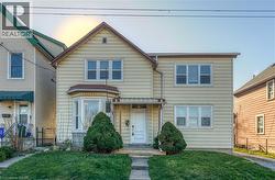 48 SHAW Street Unit# 1  Hamilton, ON L8L 3P3