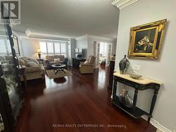 711 - 35 KINGSBRIDGE GARDEN CIRCLE W  Mississauga, ON L5R 3Z5