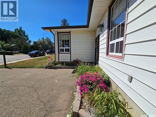 381 Allen Drive, Swift Current, SK 