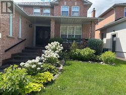 14 GAS LIGHT CRESCENT  Vaughan, ON L4L 8E8