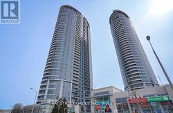 3622 - 135 VILLAGE GREEN SQUARE  Toronto, ON M1S 0G4